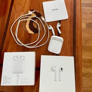 Apple iPod, Generation 2. Never used.